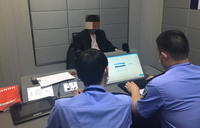 潜逃24年杀人犯杭州自首：管得太严了 没有绿码 没地方住