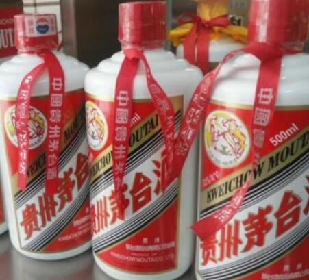 沪指险守2900点 茅台涨幅112%跃居a股首位